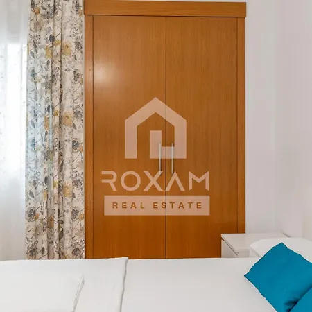 Reina Apartman *
